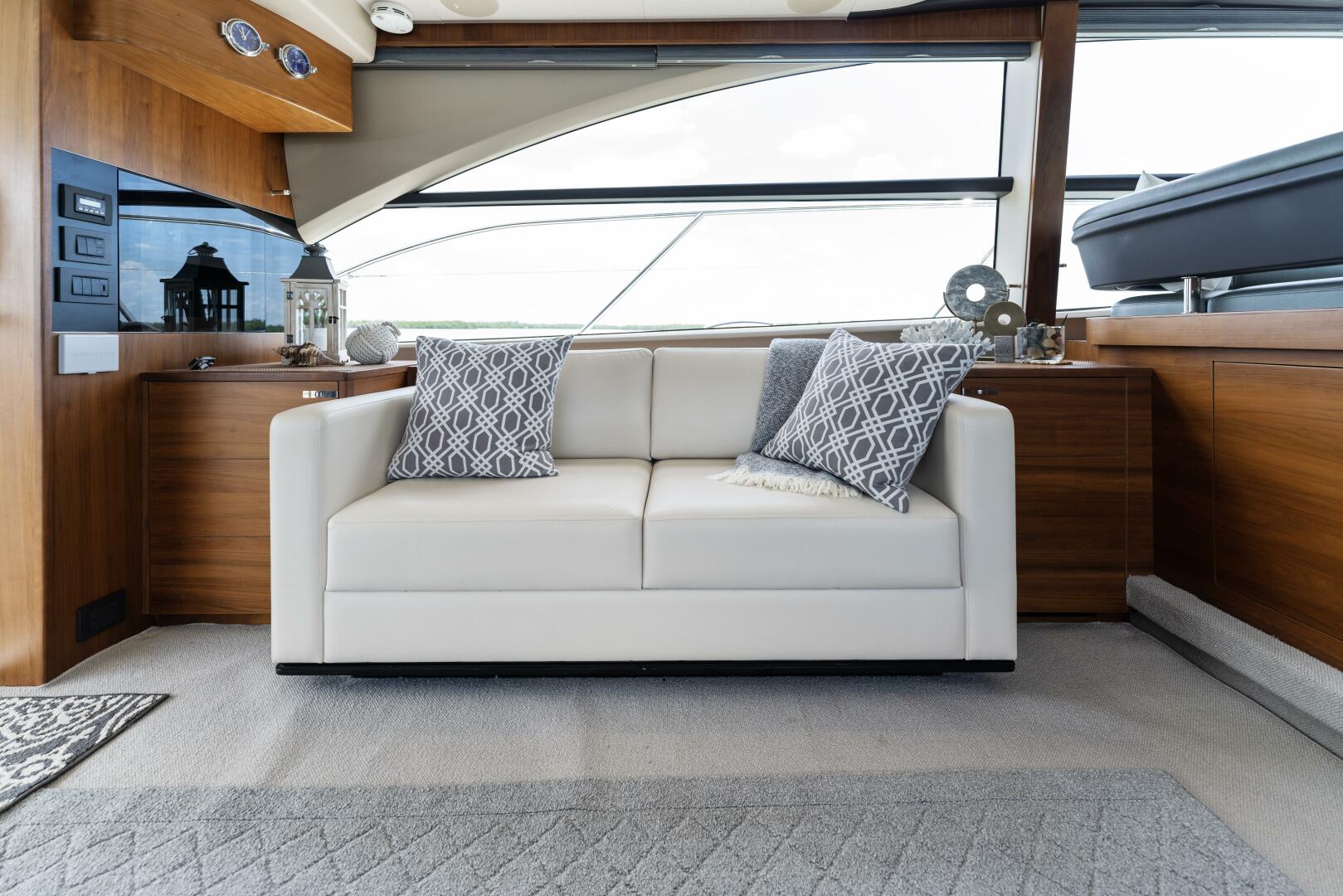 Slide: The Image of 2015 60 Princess Flybridge Plane 2 Sea Salon (3) - 3815132