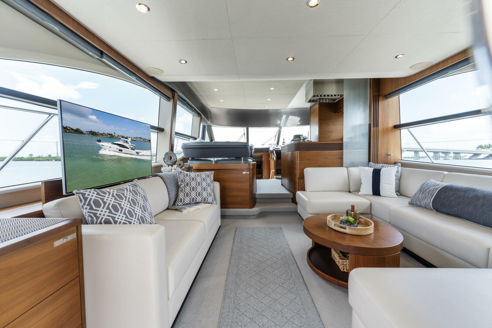 Slide: The Image of 2015 60 Princess Flybridge Plane 2 Sea Salon (5) - 3815142
