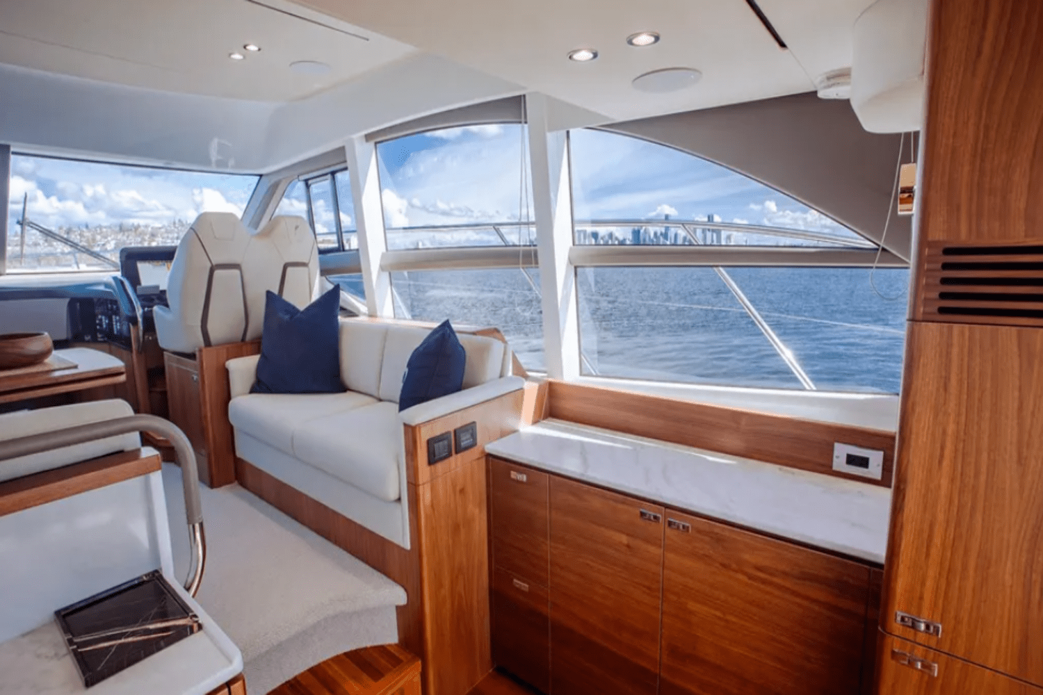 Slide: The Image of Princess F50 2022 - 20