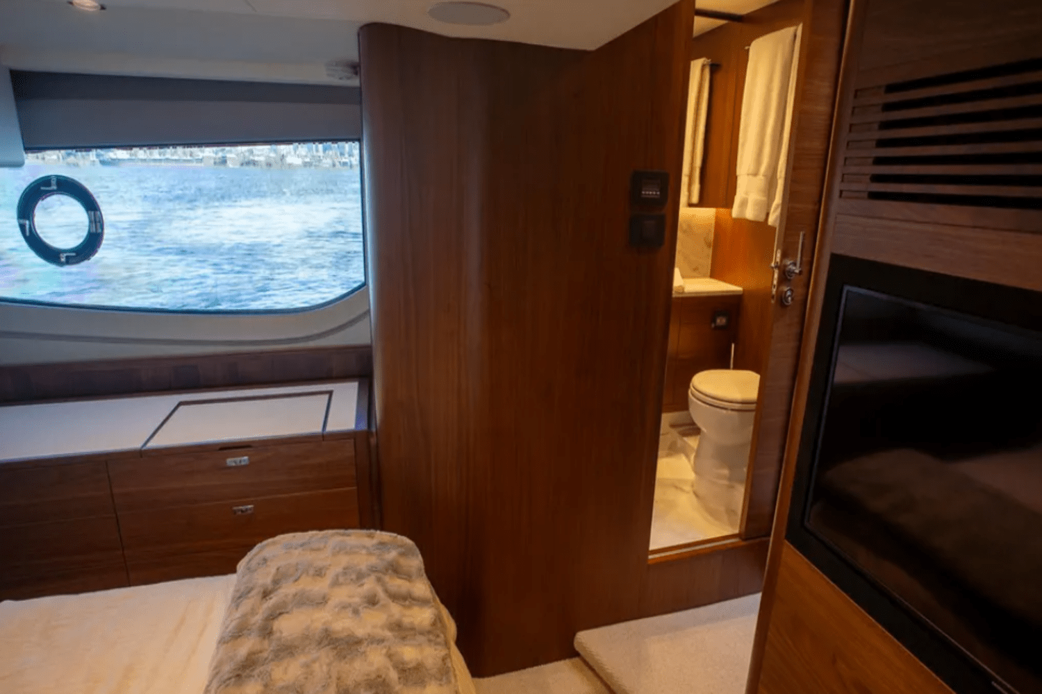 Slide: The Image of Princess F50 2022 - 30