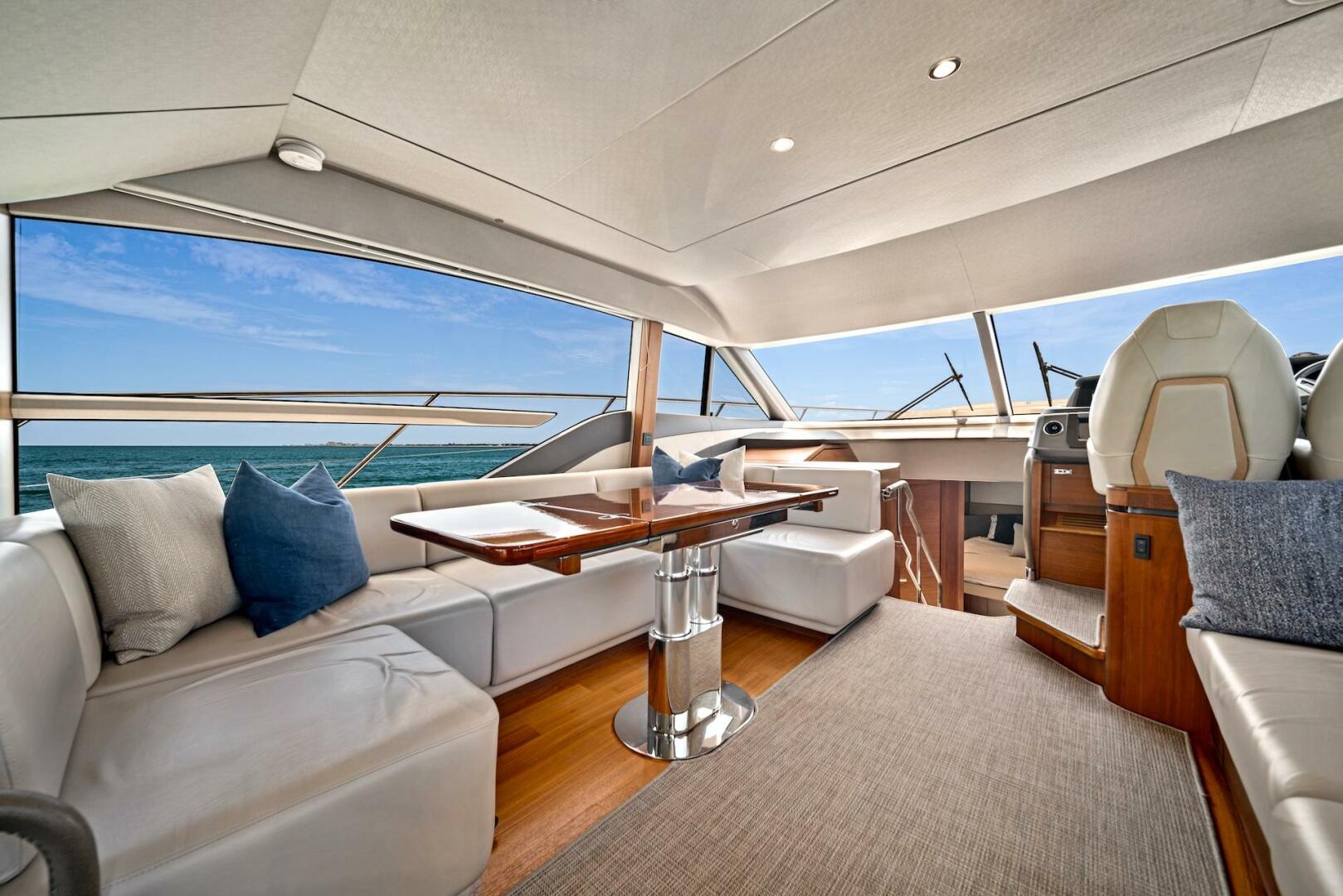 Slide: The Image of 55' Princess 2020 F55 'Mine Escape' - Salon - 4419290
