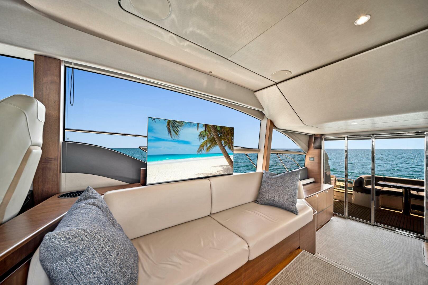 Slide: The Image of 55' Princess 2020 F55 'Mine Escape' - 4419301