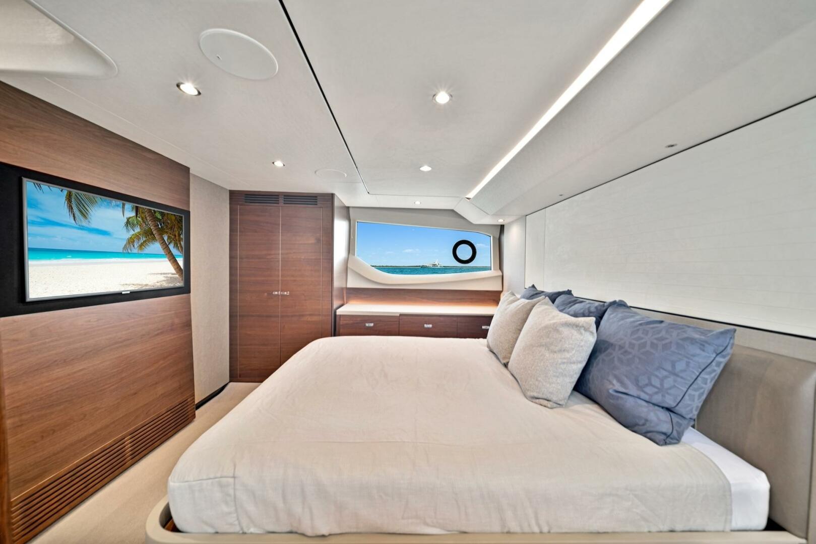 Slide: The Image of 55' Princess 2020 F55 'Mine Escape' - 4419305