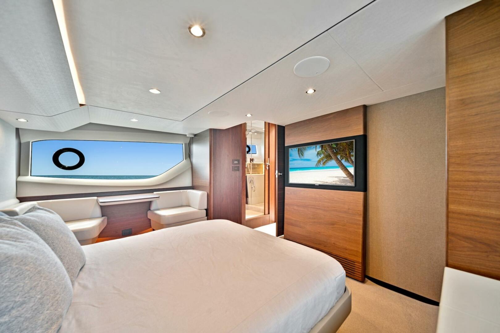 Slide: The Image of 55' Princess 2020 F55 'Mine Escape' - 4419306