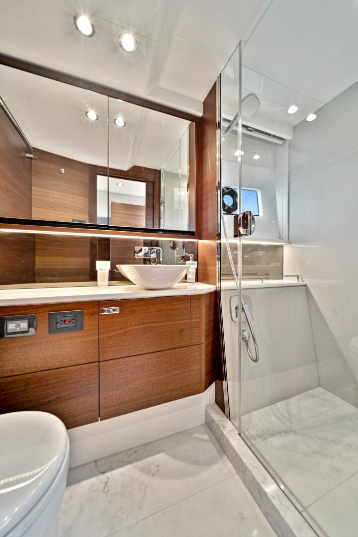 Slide: The Image of 55' Princess 2020 F55 'Mine Escape' - 4419312