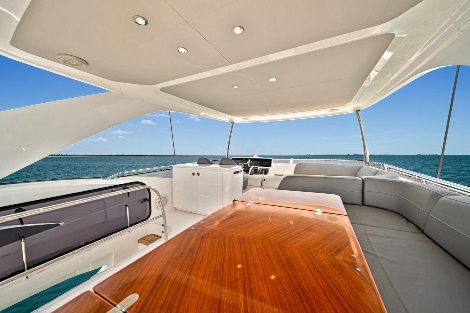 Slide: The Image of 55' Princess 2020 F55 'Mine Escape' - 4419323
