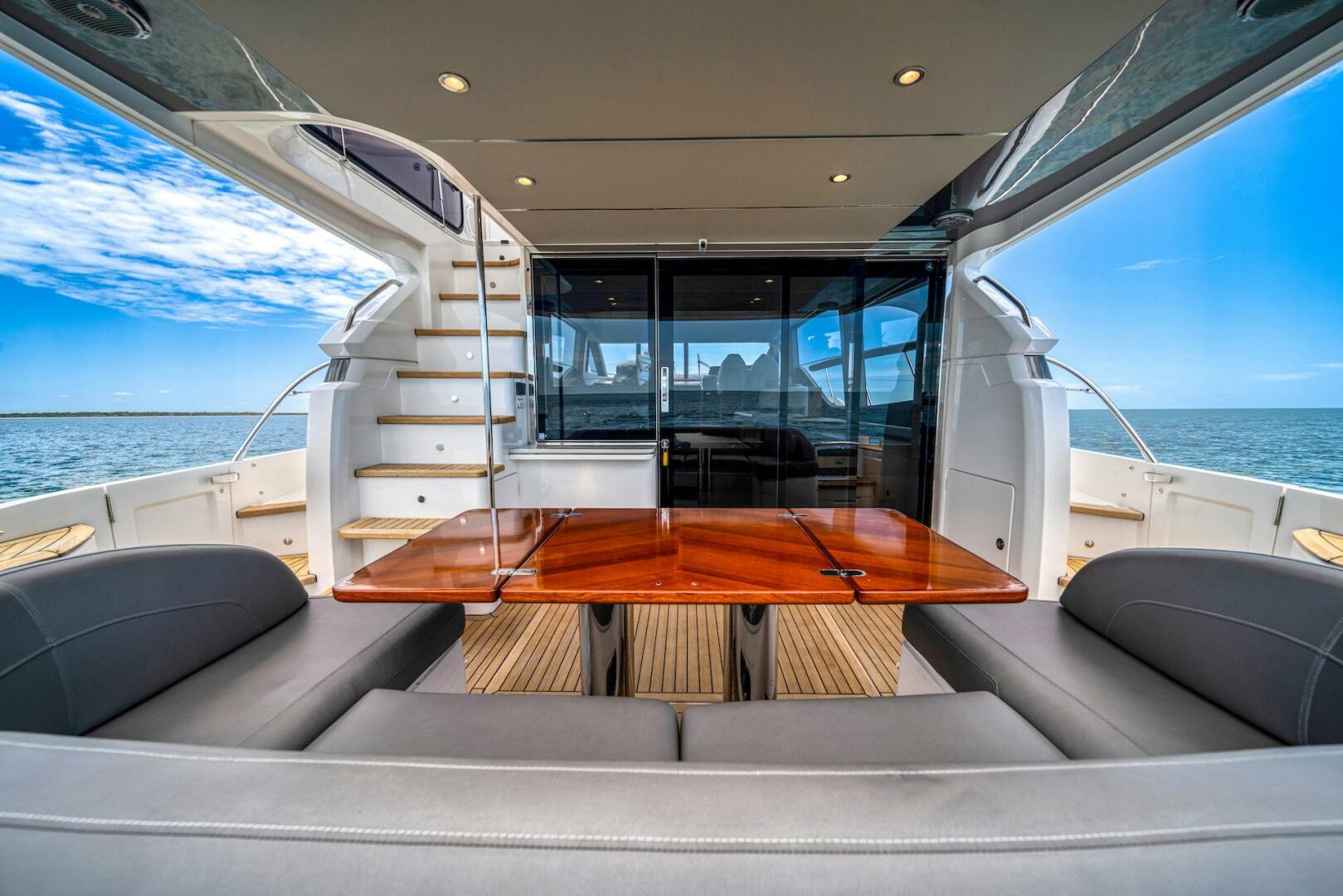 Slide: The Image of 55' Princess 2020 F55 'Mine Escape' - 4419349