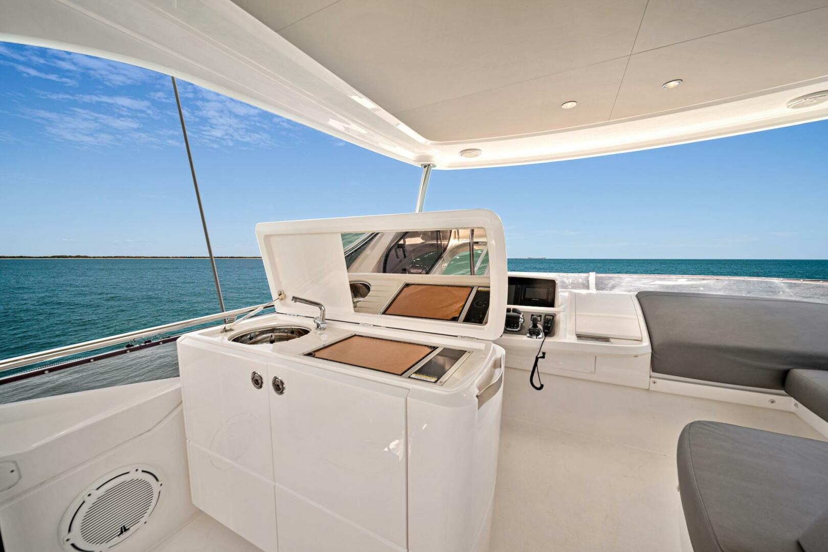 Slide: The Image of 55' Princess 2020 F55 'Mine Escape' - 4419327