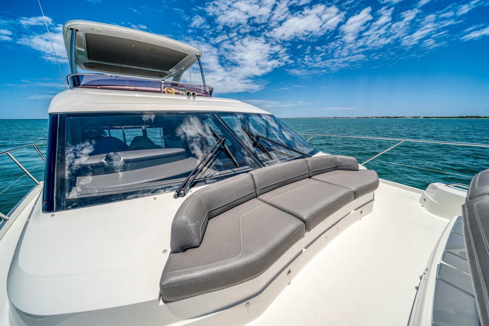 Slide: The Image of 55' Princess 2020 F55 'Mine Escape' - 4419335