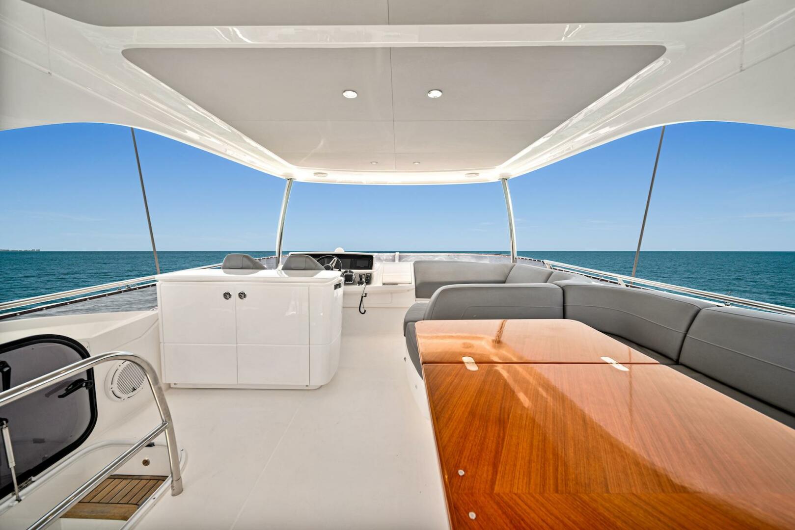 Slide: The Image of 55' Princess 2020 F55 'Mine Escape' - 4419329