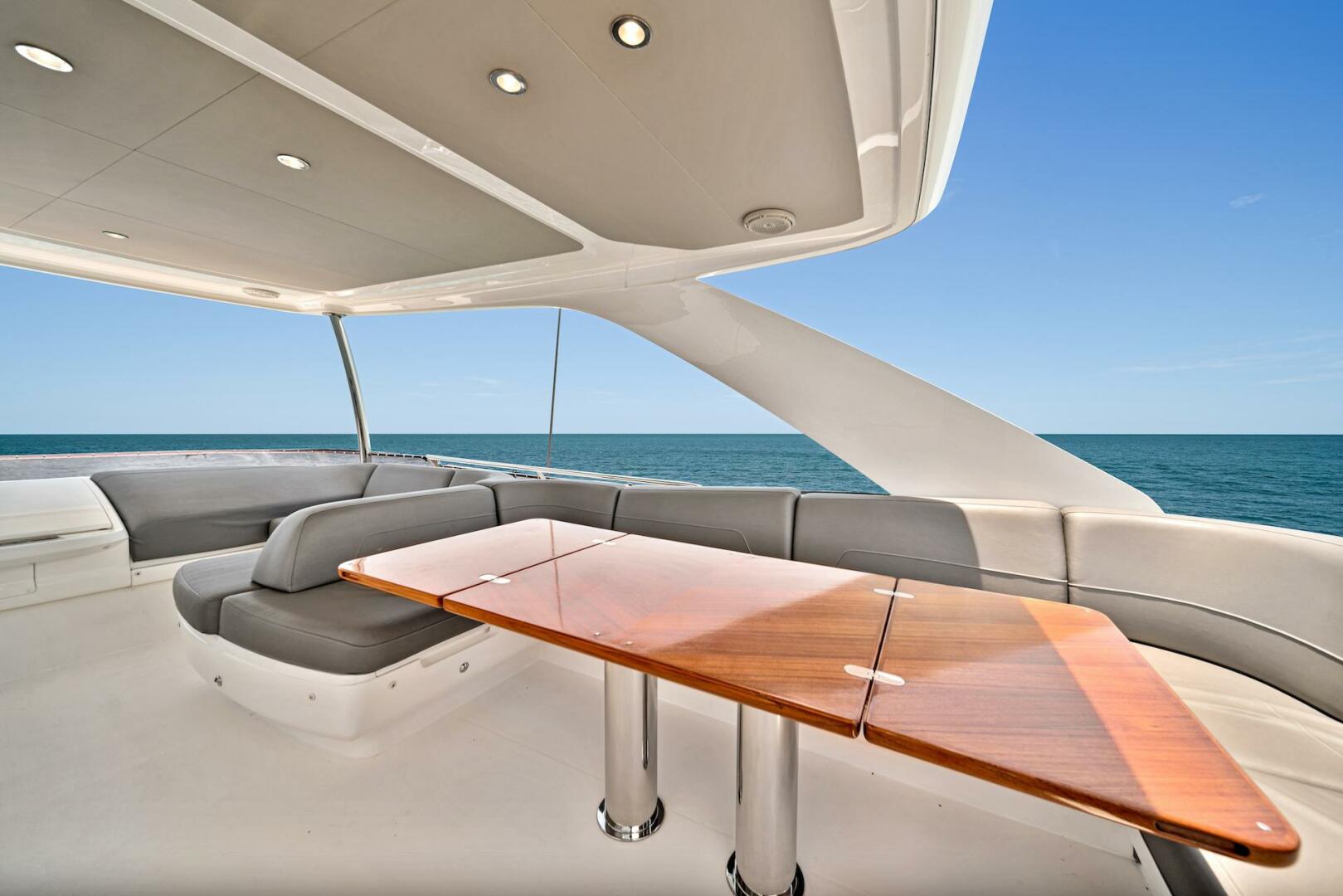 Slide: The Image of 55' Princess 2020 F55 'Mine Escape' - 4419332