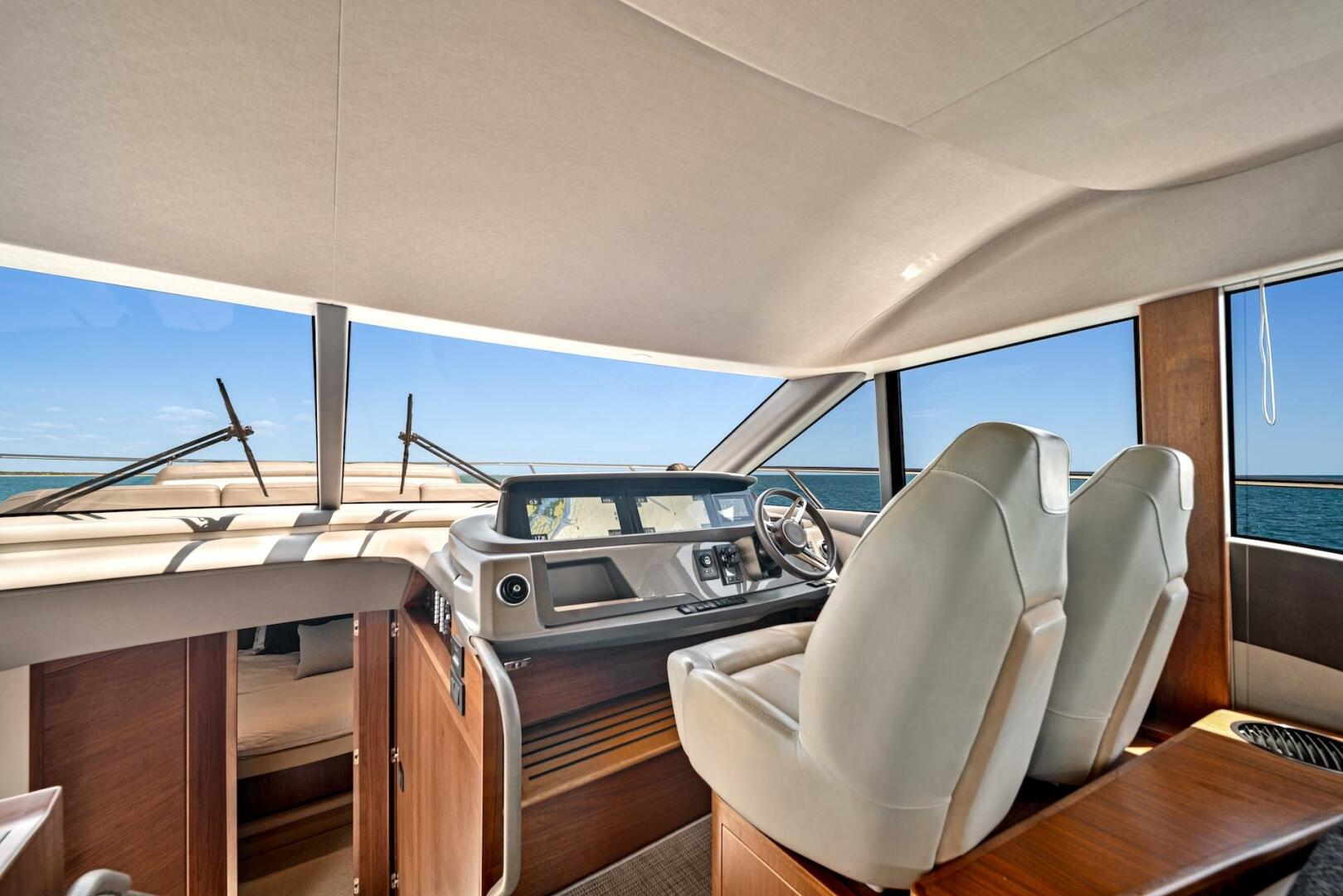 Slide: The Image of 55' Princess 2020 F55 'Mine Escape' - Flybridge - 4419298