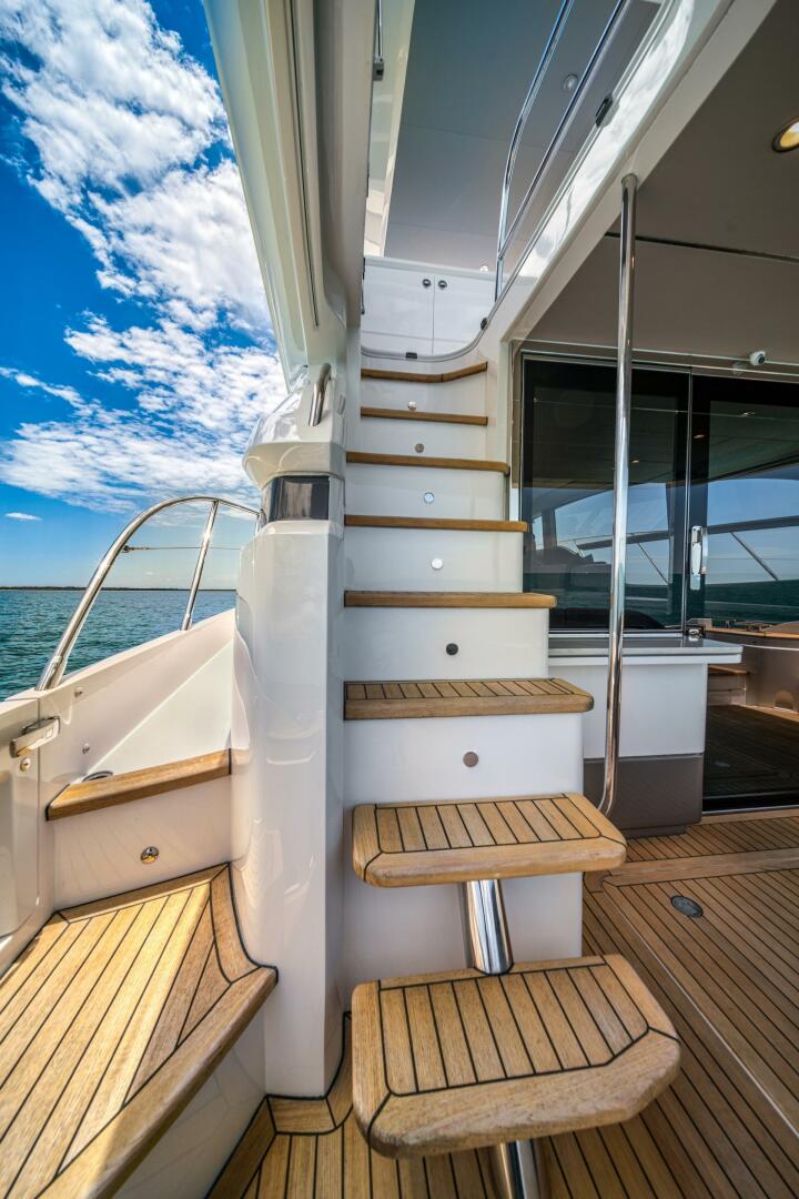 Slide: The Image of 55' Princess 2020 F55 'Mine Escape' - 4419344