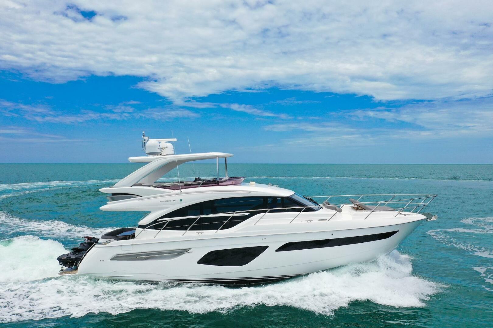 Slide: The Image of 55' Princess 2020 F55 'Mine Escape' - 4419382