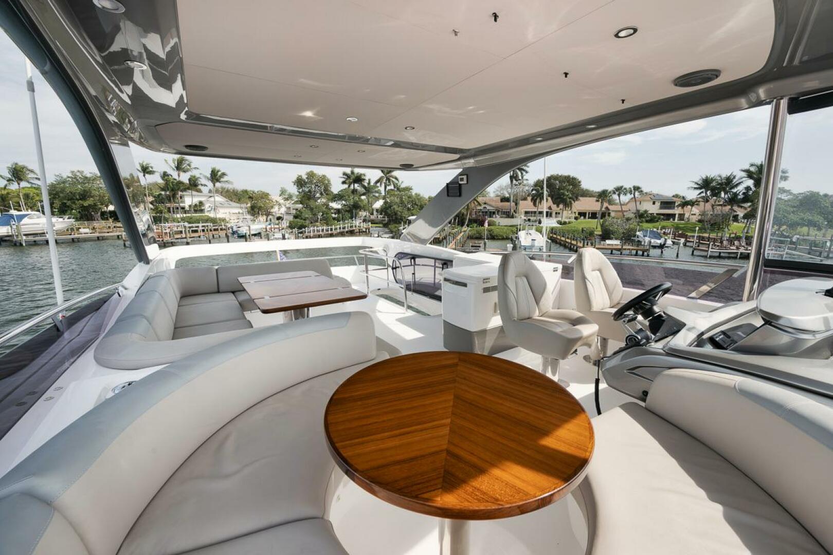 Slide: The Image of 2020 Princess F62 - Flybridge - 4181151