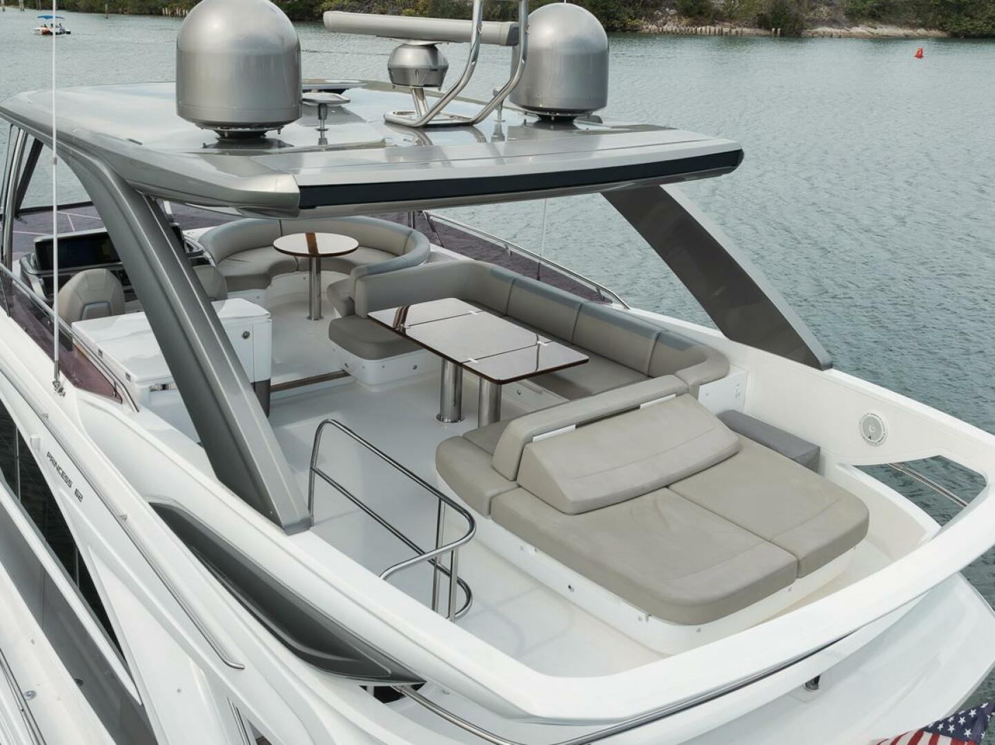 Slide: The Image of 2020 Princess F62 - Flybridge - 4181081