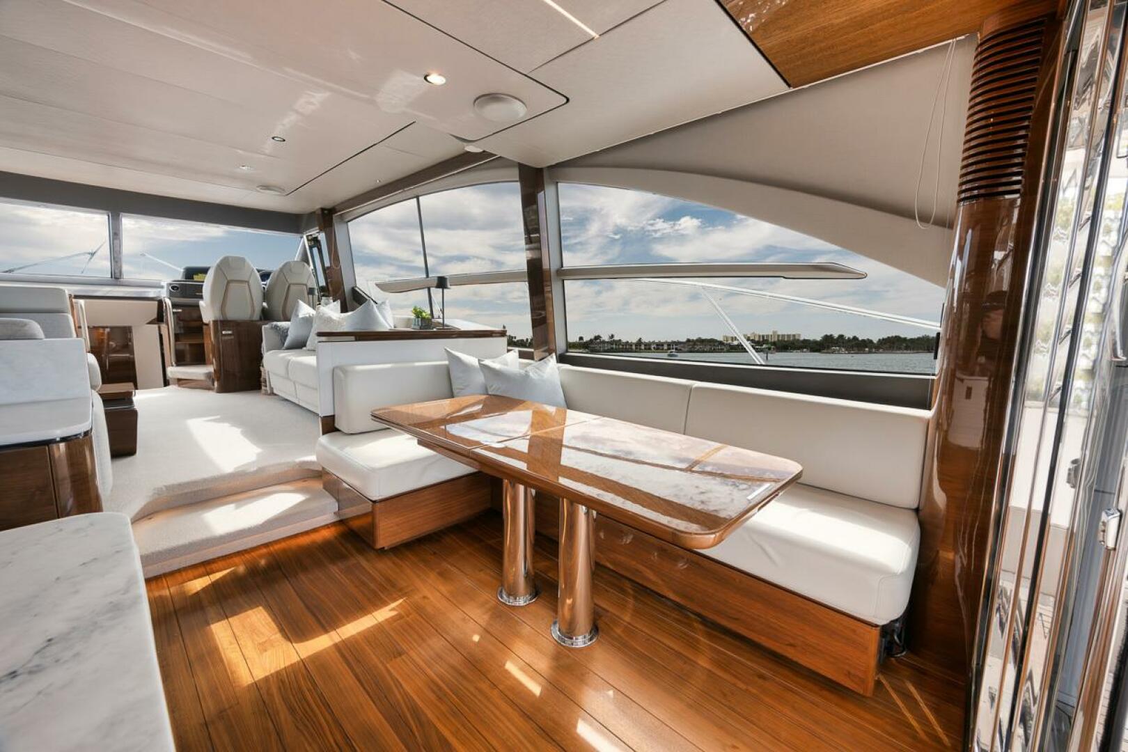 Slide: The Image of 2020 Princess F62 - Dinette - 4181176