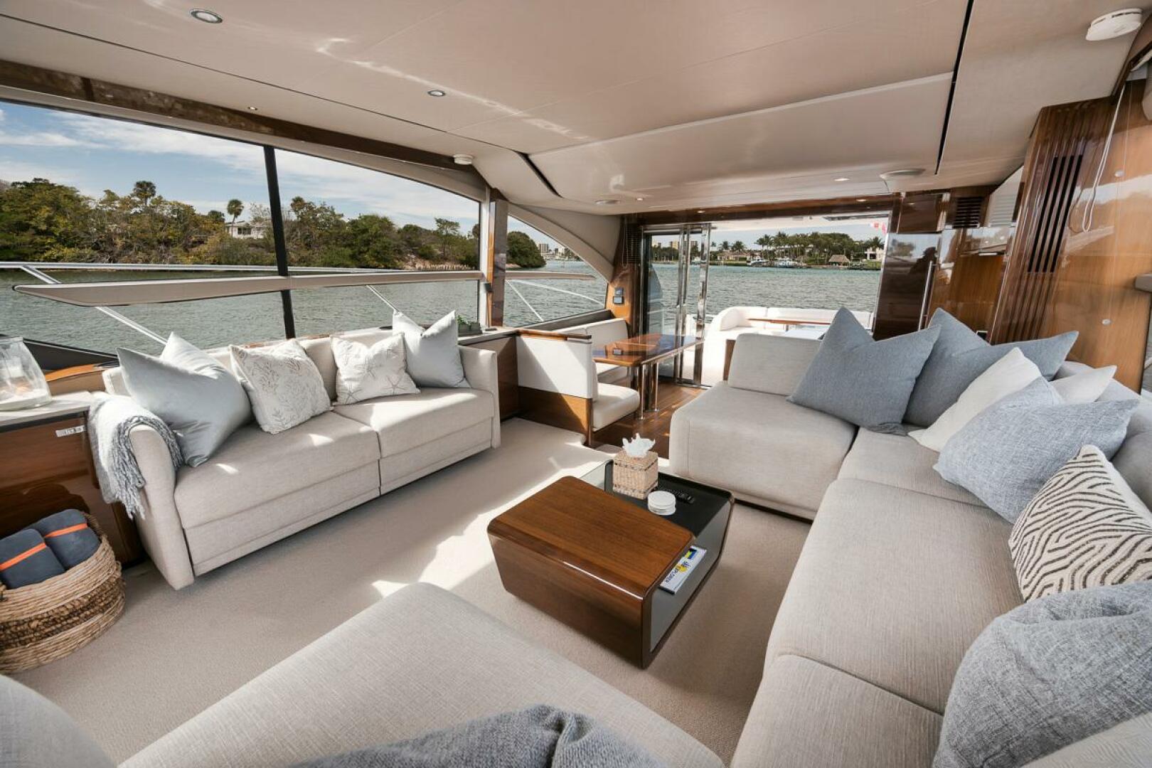 Slide: The Image of 2020 Princess F62 - Salon - 4181183