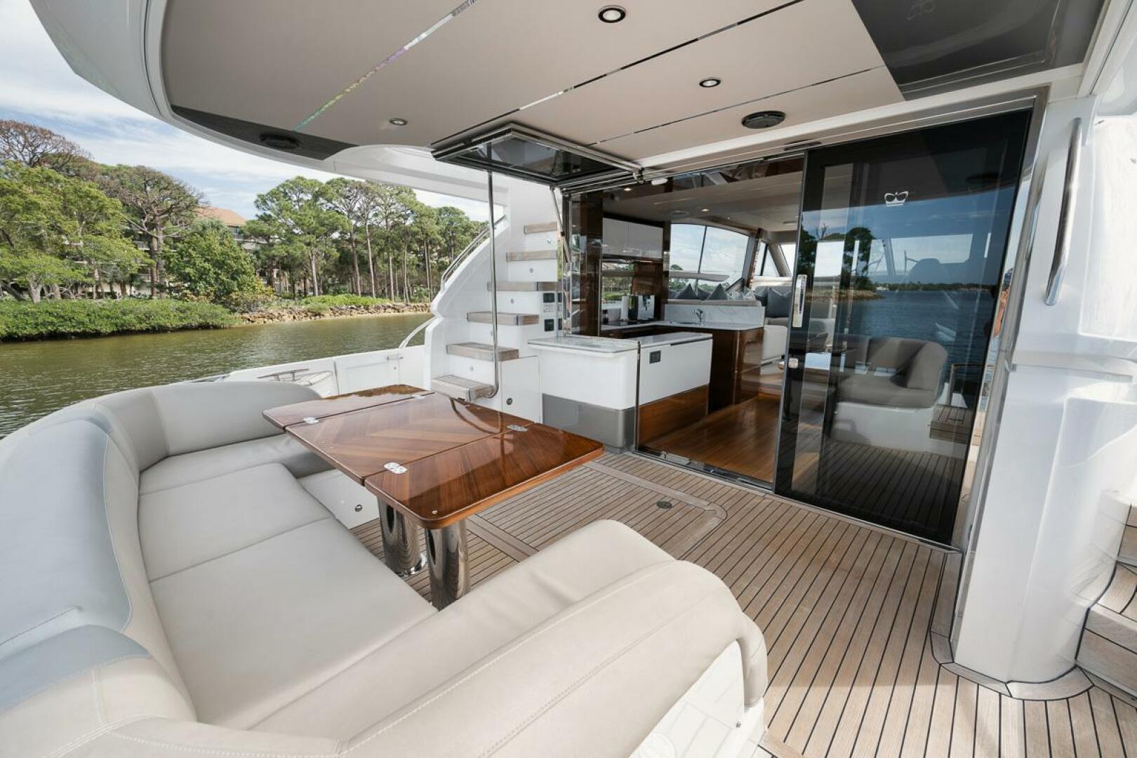 Slide: The Image of 2020 Princess F62 - Cockpit - 4181171