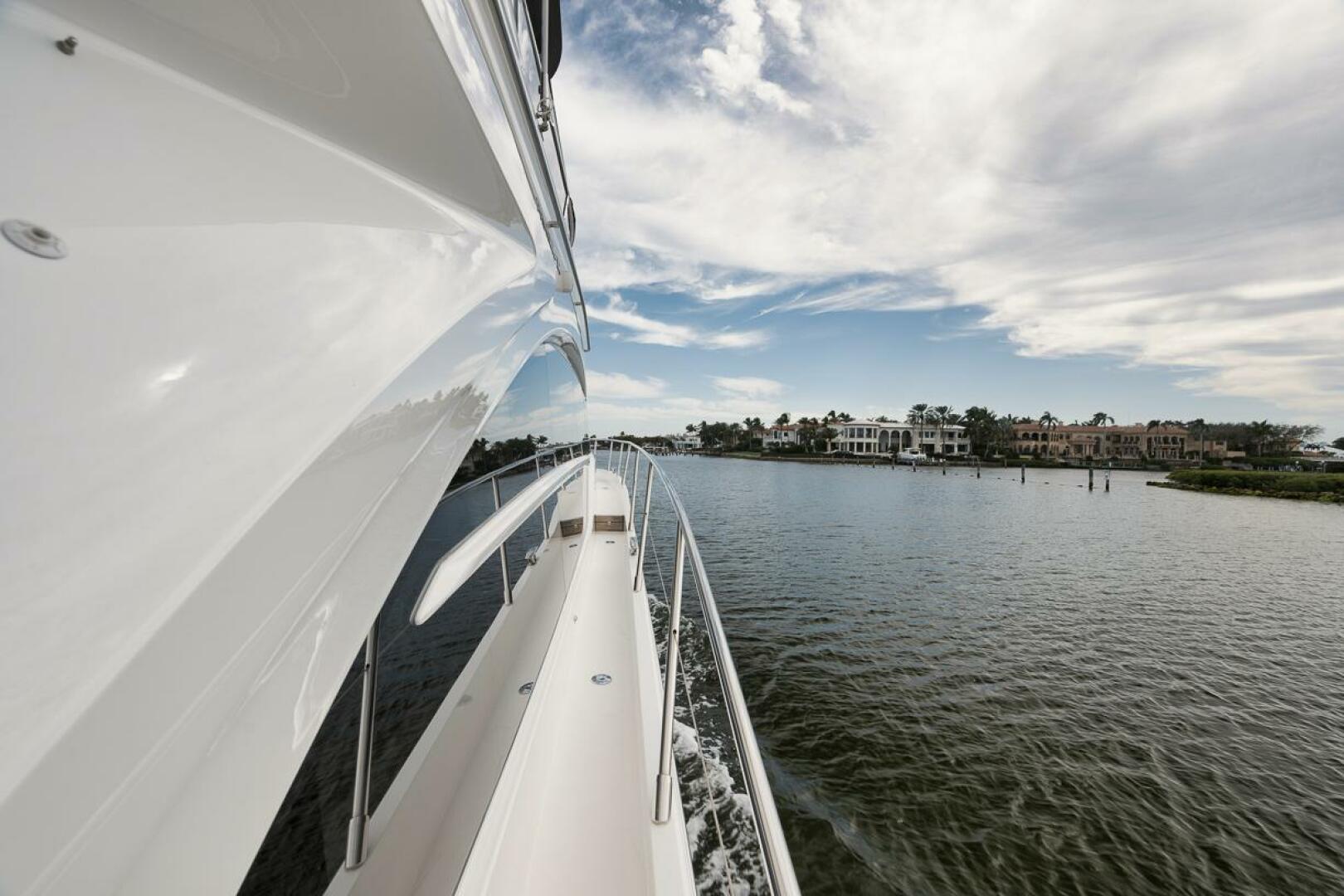 Slide: The Image of 2020 Princess F62 - Starboard walkaround - 4181159