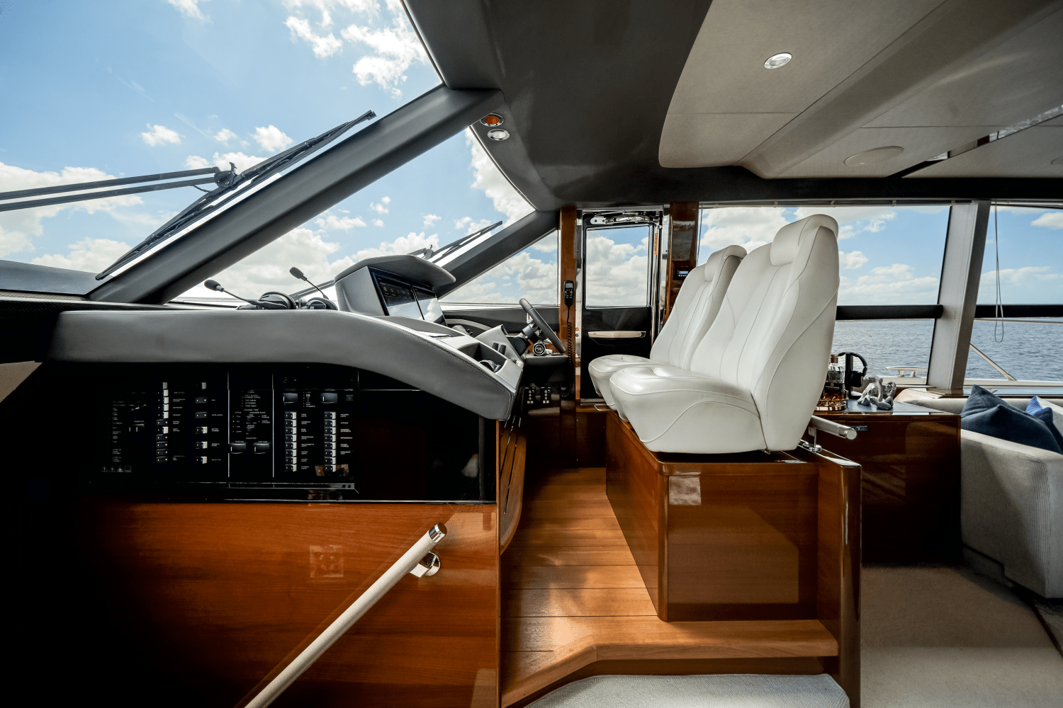 Slide: The Image of Princess F70 2019 - 11