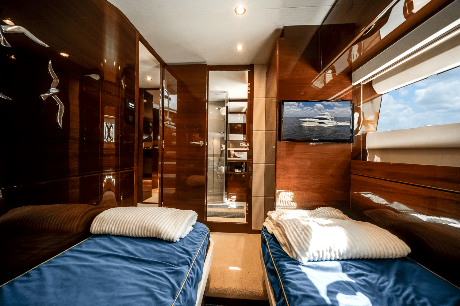Slide: The Image of Princess F70 2019 - 21
