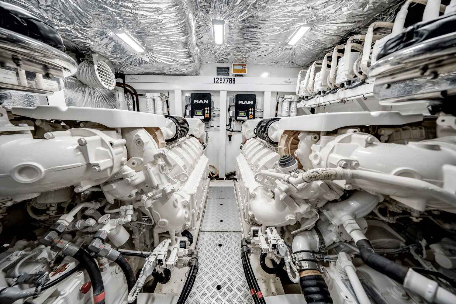 Slide: The Image of Princess F70 2019 - 38