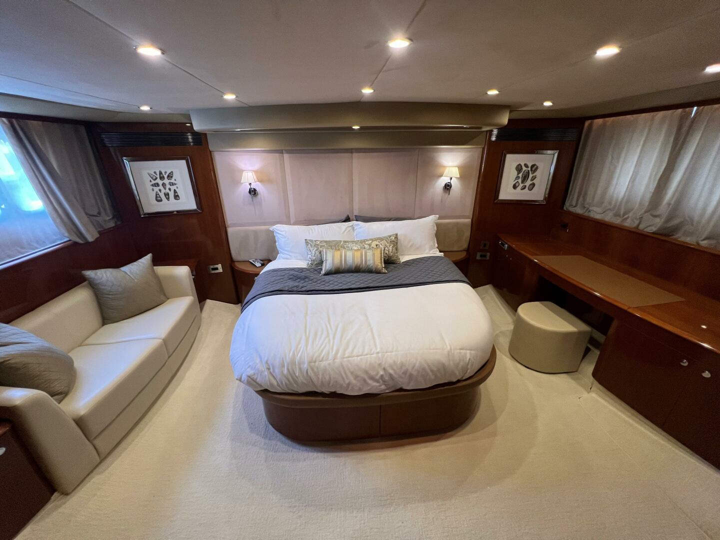 Slide: The Image of Princess 67 Flybridge - Master 2006 67 Princess Flybridge  - 5347786