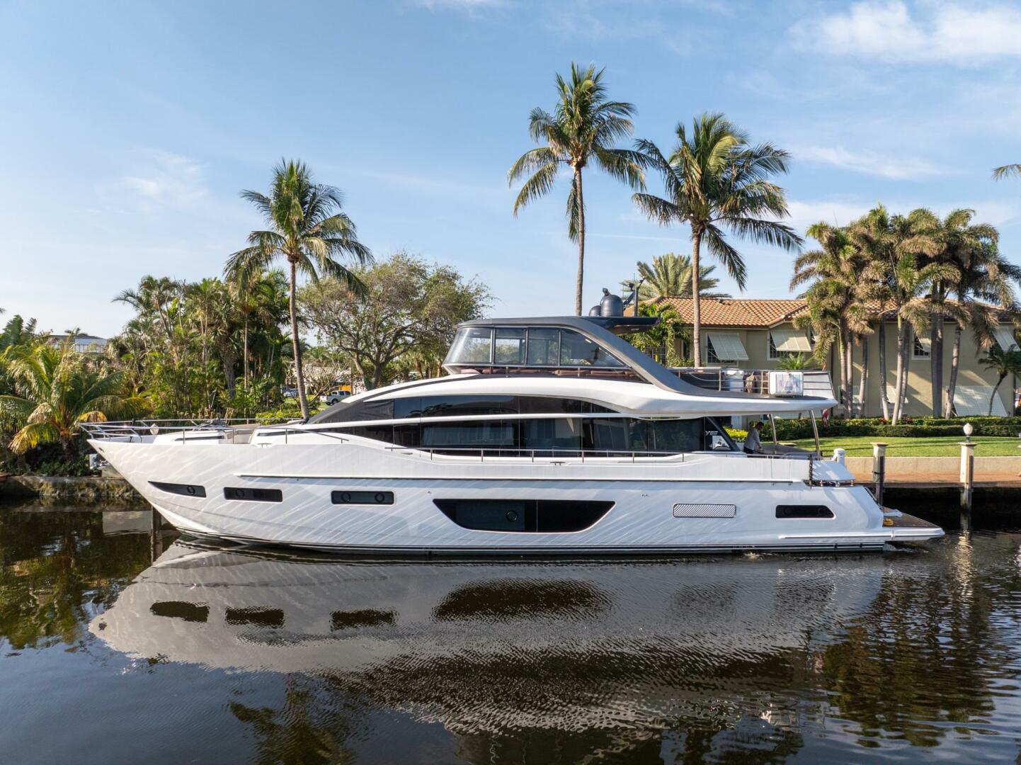 Slide: The Image of Princess 85 Kaos Profile 2019 Princess 85 Kaos - 4241660