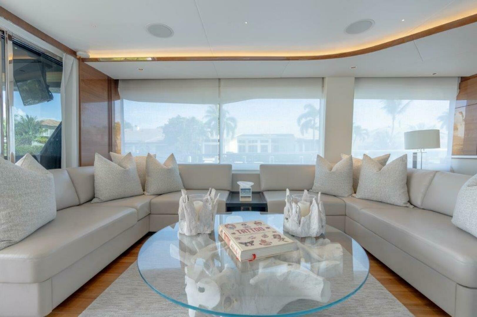Slide: The Image of Princess 85 Kaos Salon 2019 Princess 85 Kaos - 4241661