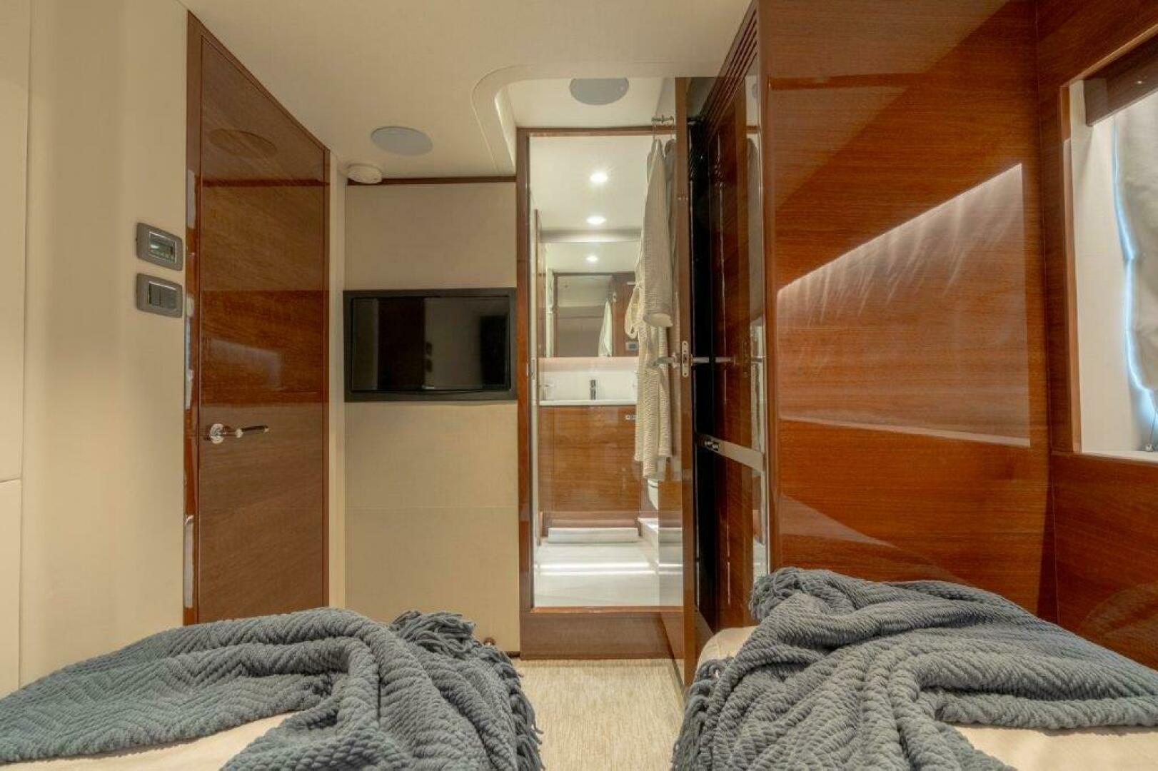 Slide: The Image of Princess 85 Kaos Guest SR 2019 Princess 85 Kaos - 4241676