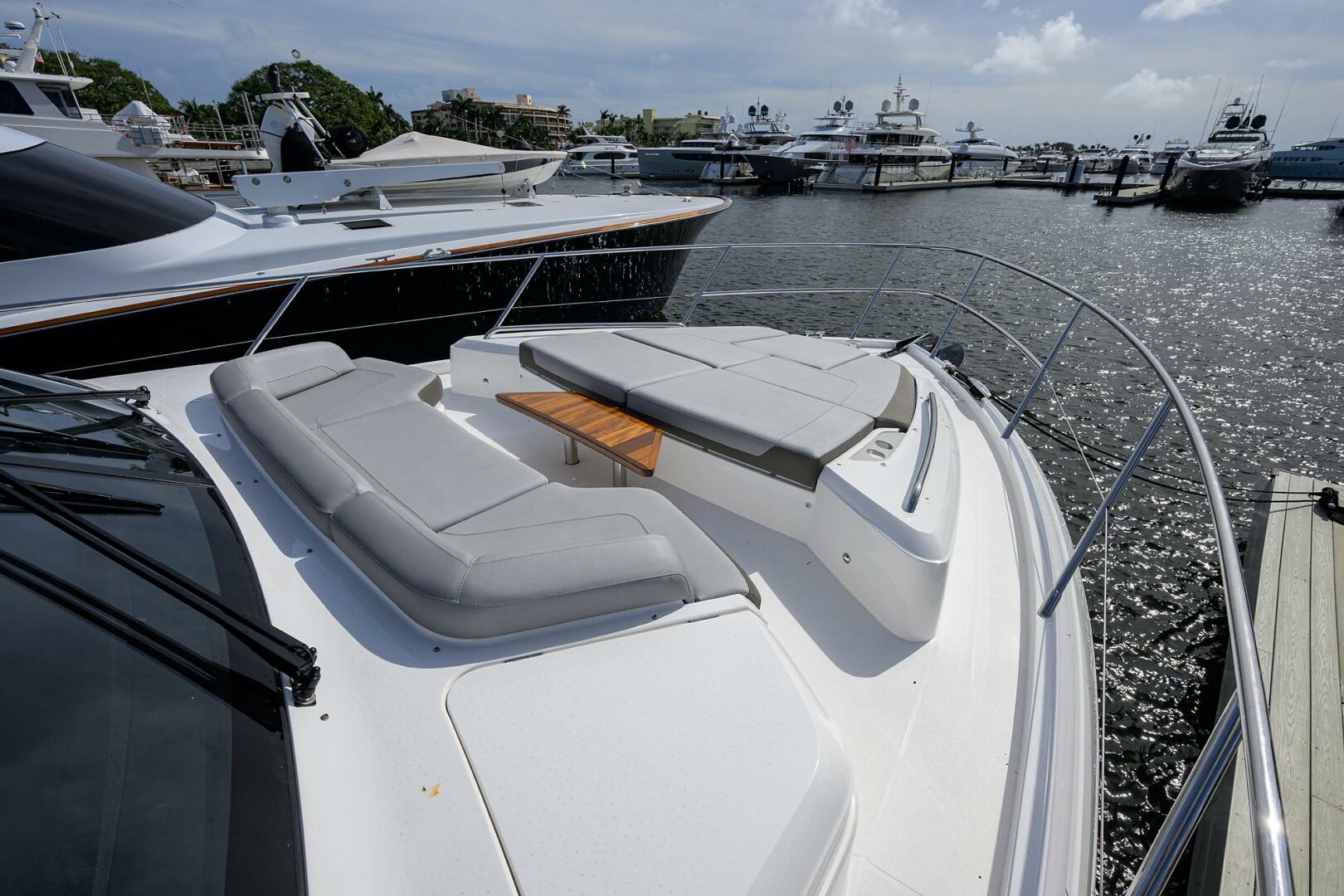 Slide: The Image of Princess S60 RockOn - Bow 2019 Princess S60 RockOn - 4118497