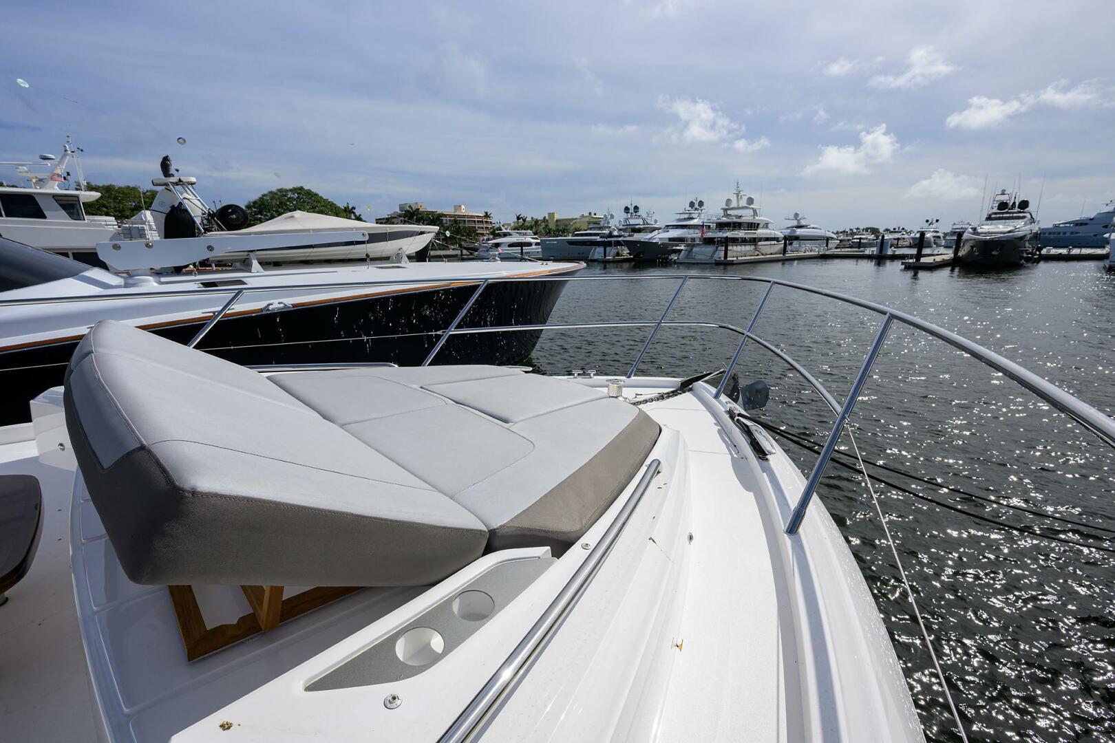 Slide: The Image of Princess S60 RockOn - Bow 2019 Princess S60 RockOn - 4118498