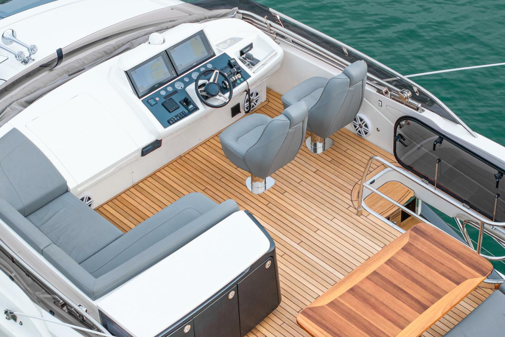 Slide: The Image of Flybridge - 4109494