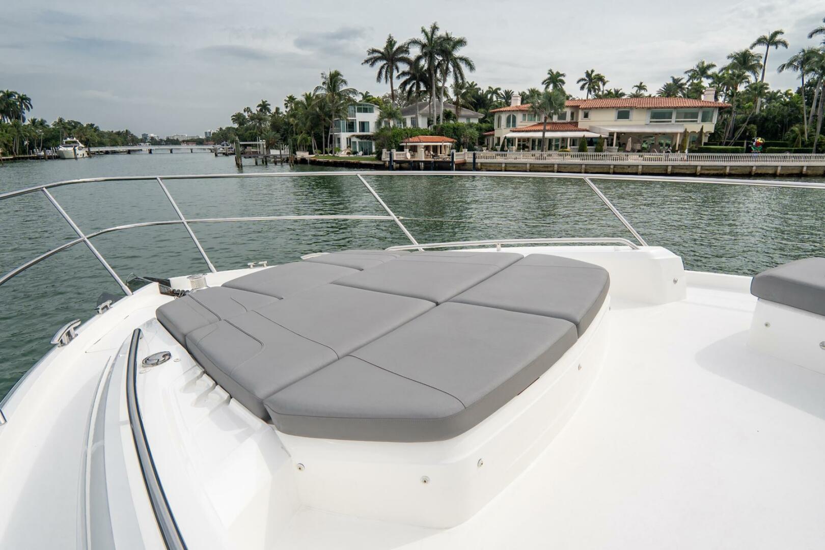Slide: The Image of Bow Lounge Pads - 4109966