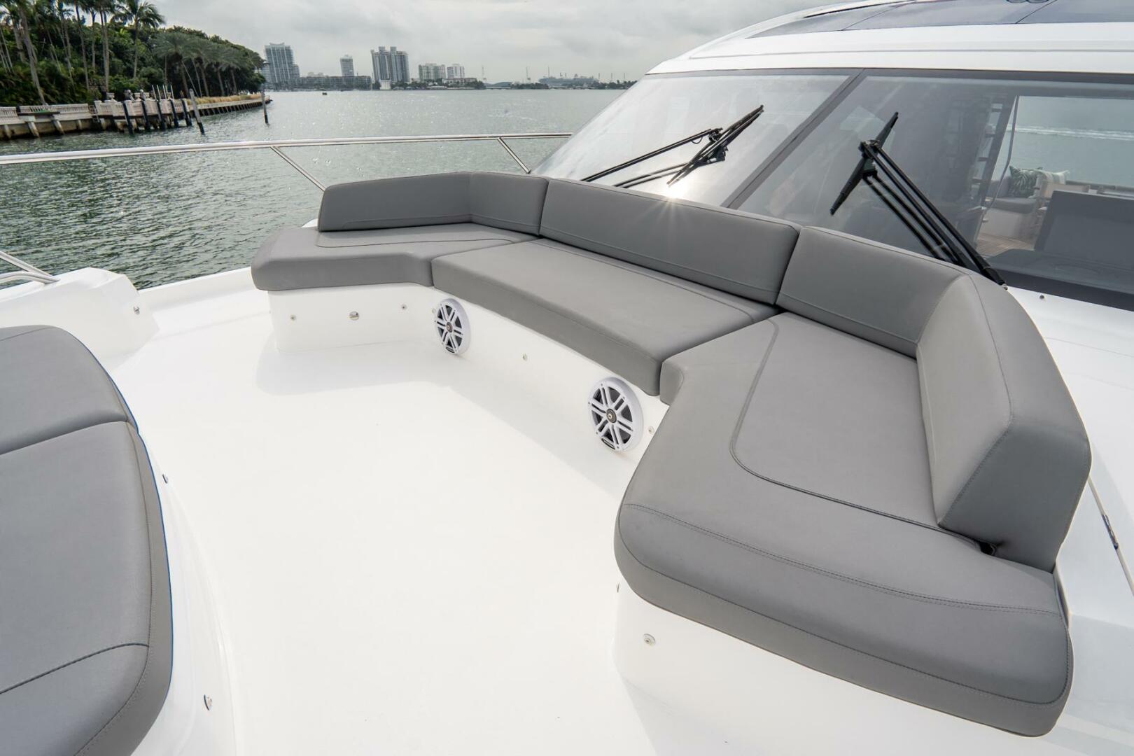 Slide: The Image of Bow Lounge Pads - 4109968