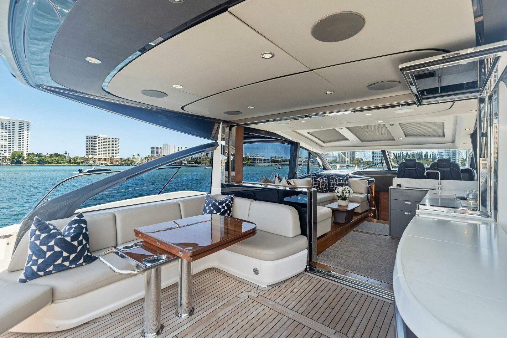 Slide: The Image of 2020 Princess V55 ENDLESS SUMMER - 5340659