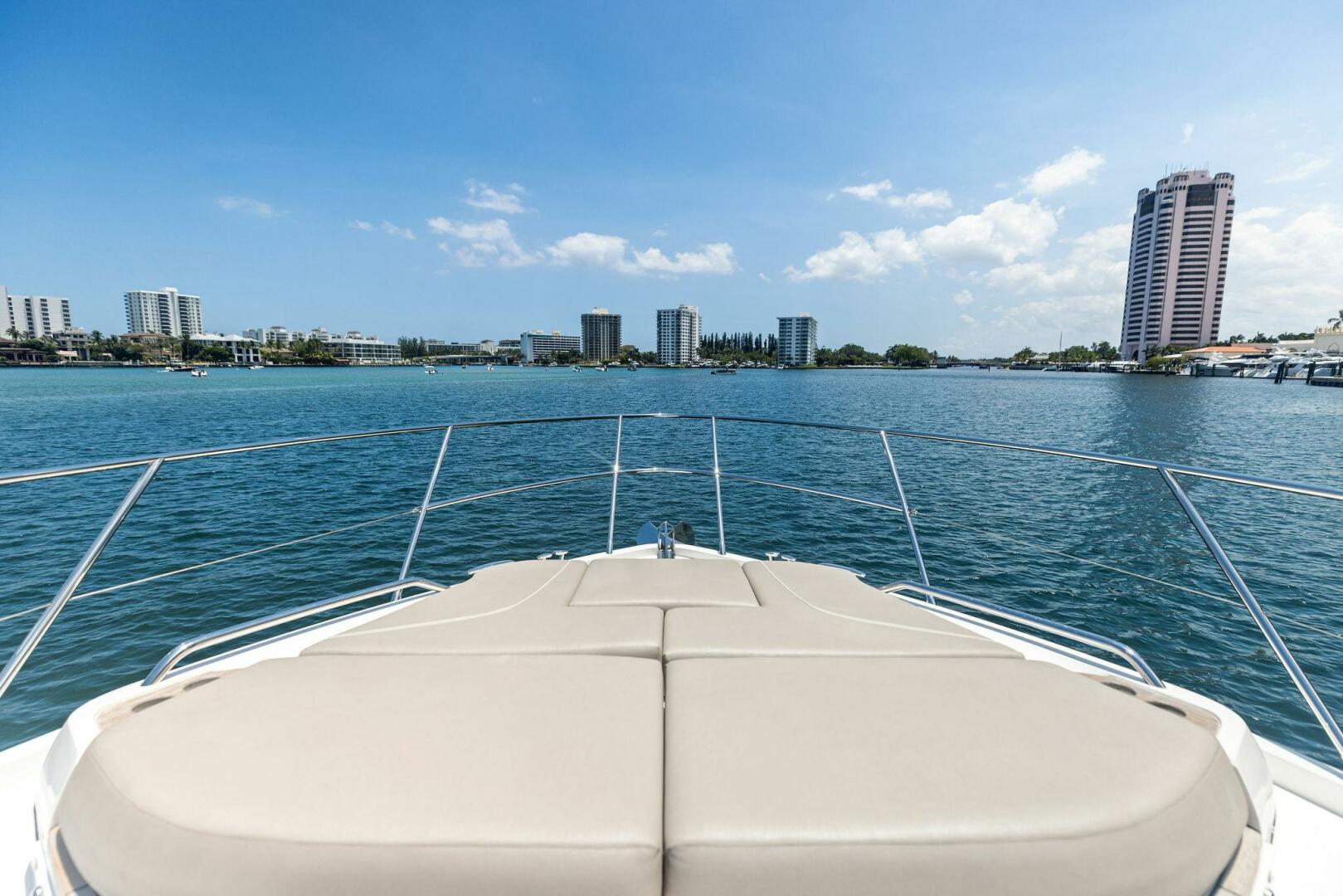 Slide: The Image of 2020 Princess V55 ENDLESS SUMMER - 5340710