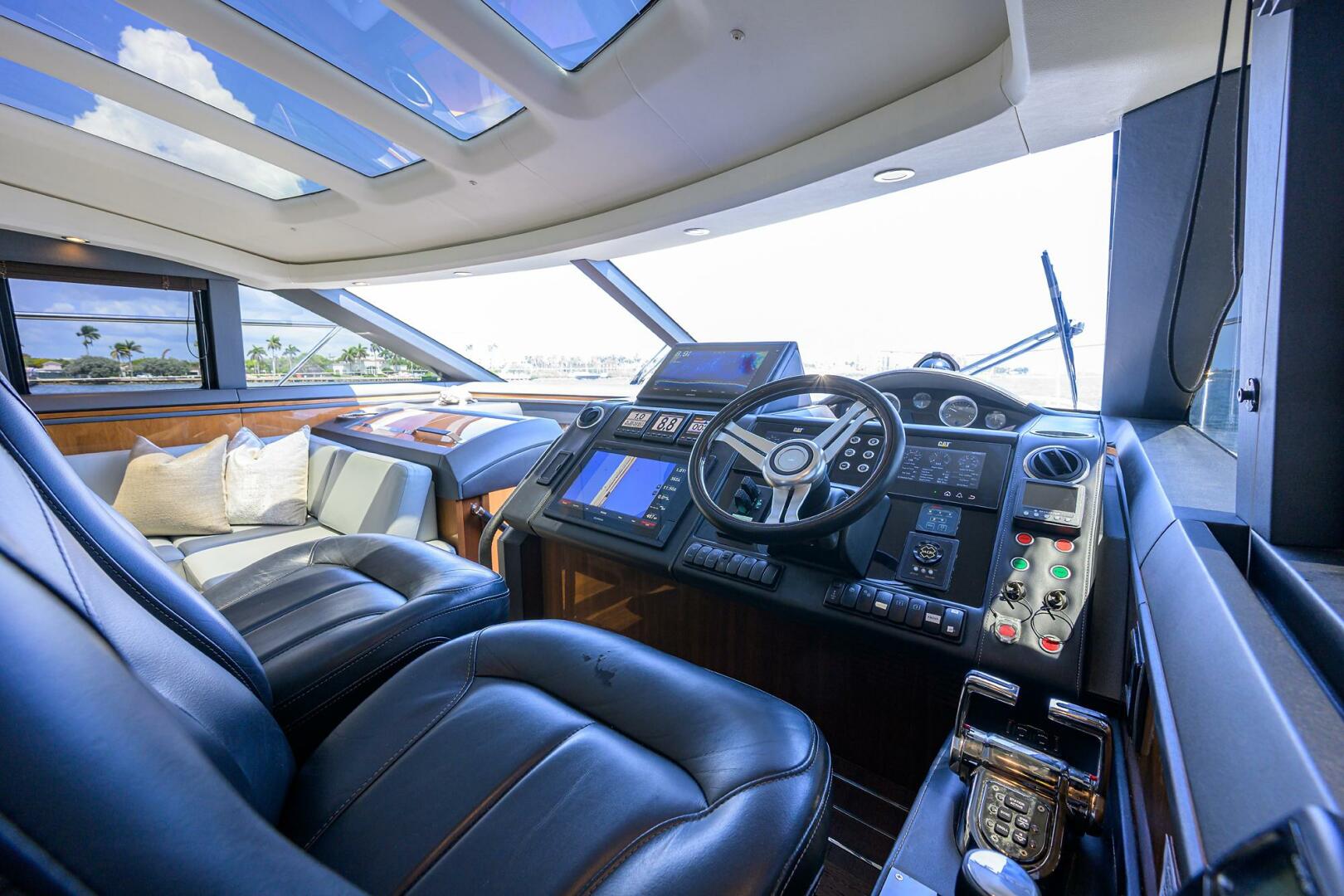 Slide: The Image of Princess V62-S Alpha Dog - Helm 2015 Princess V62-S Alpha Dog - 5372564