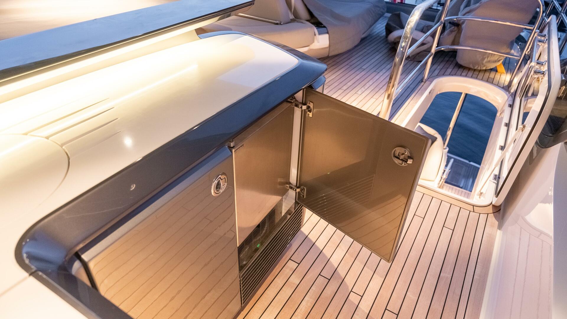 Slide: The Image of Princess Y72 Motor Yacht 2022 - 4721065