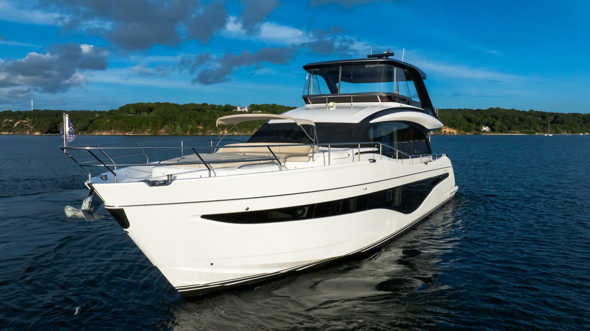 Slide: The Image of Princess Y72 Motor Yacht 2022 - 4721015