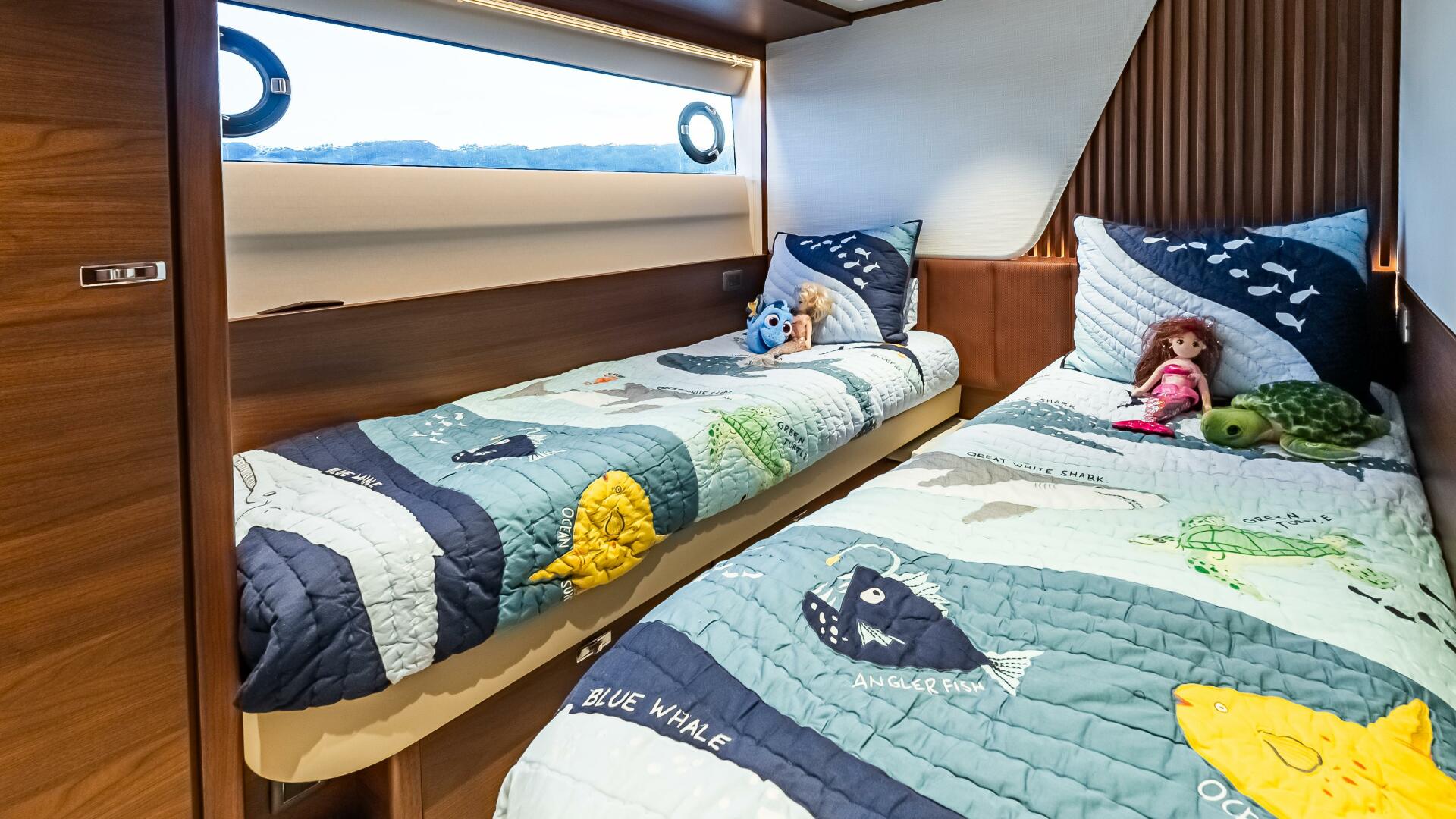 Slide: The Image of Princess Y72 Motor Yacht 2022 - 4721078