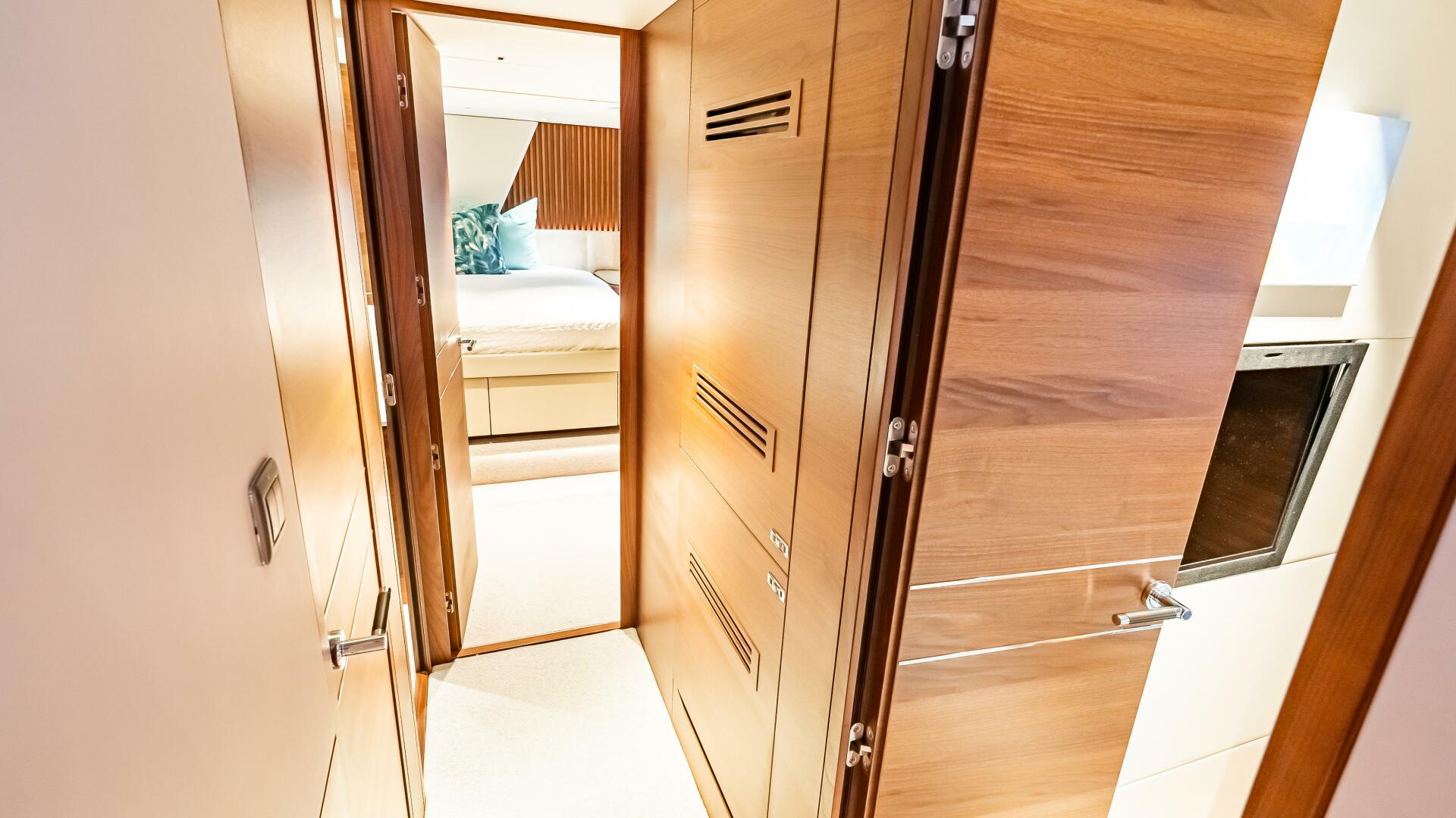 Slide: The Image of Princess Y72 Motor Yacht 2022 - 4721076