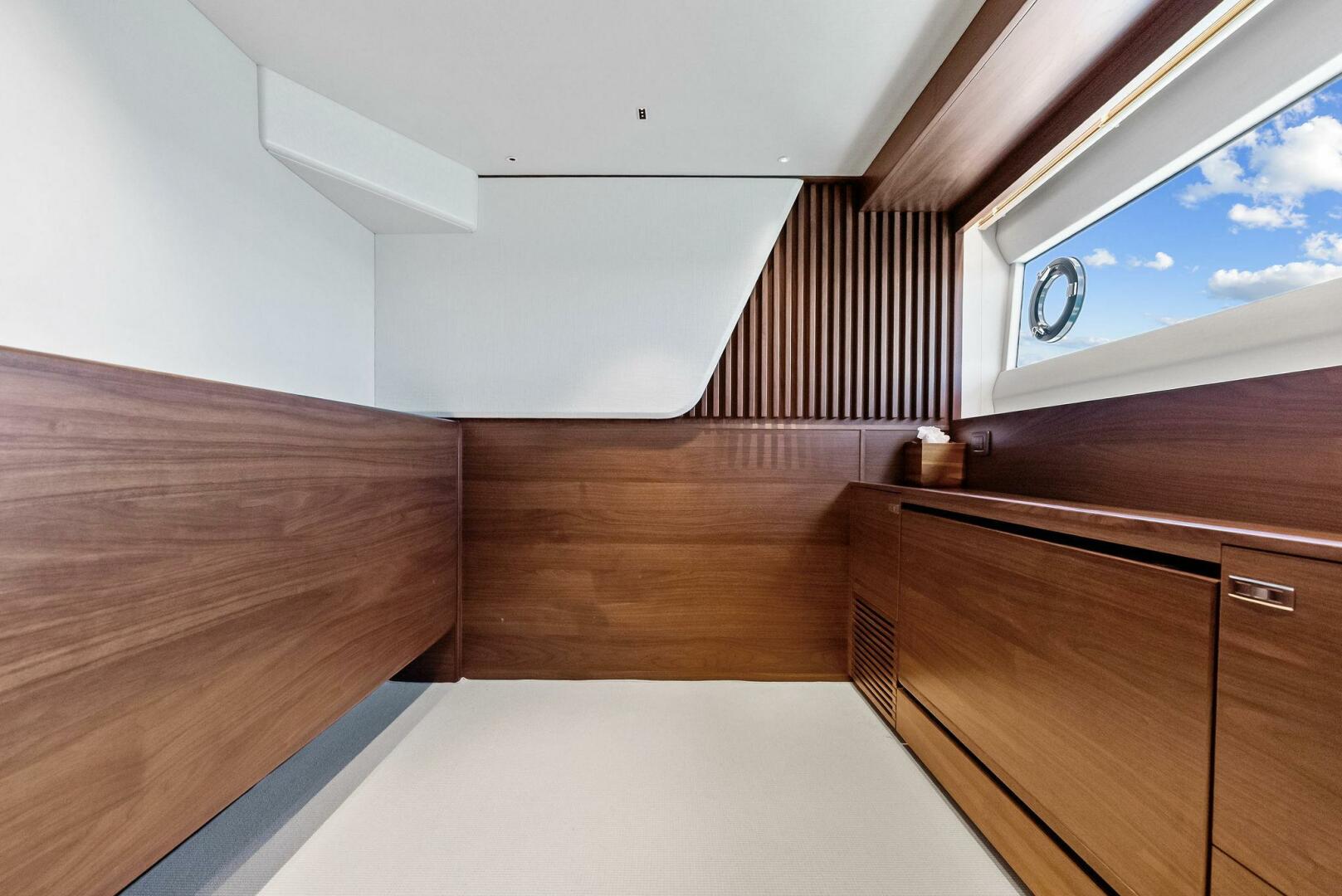 Slide: The Image of 2024 Princess Y72 Motor Yacht SeaQuel - 5450945