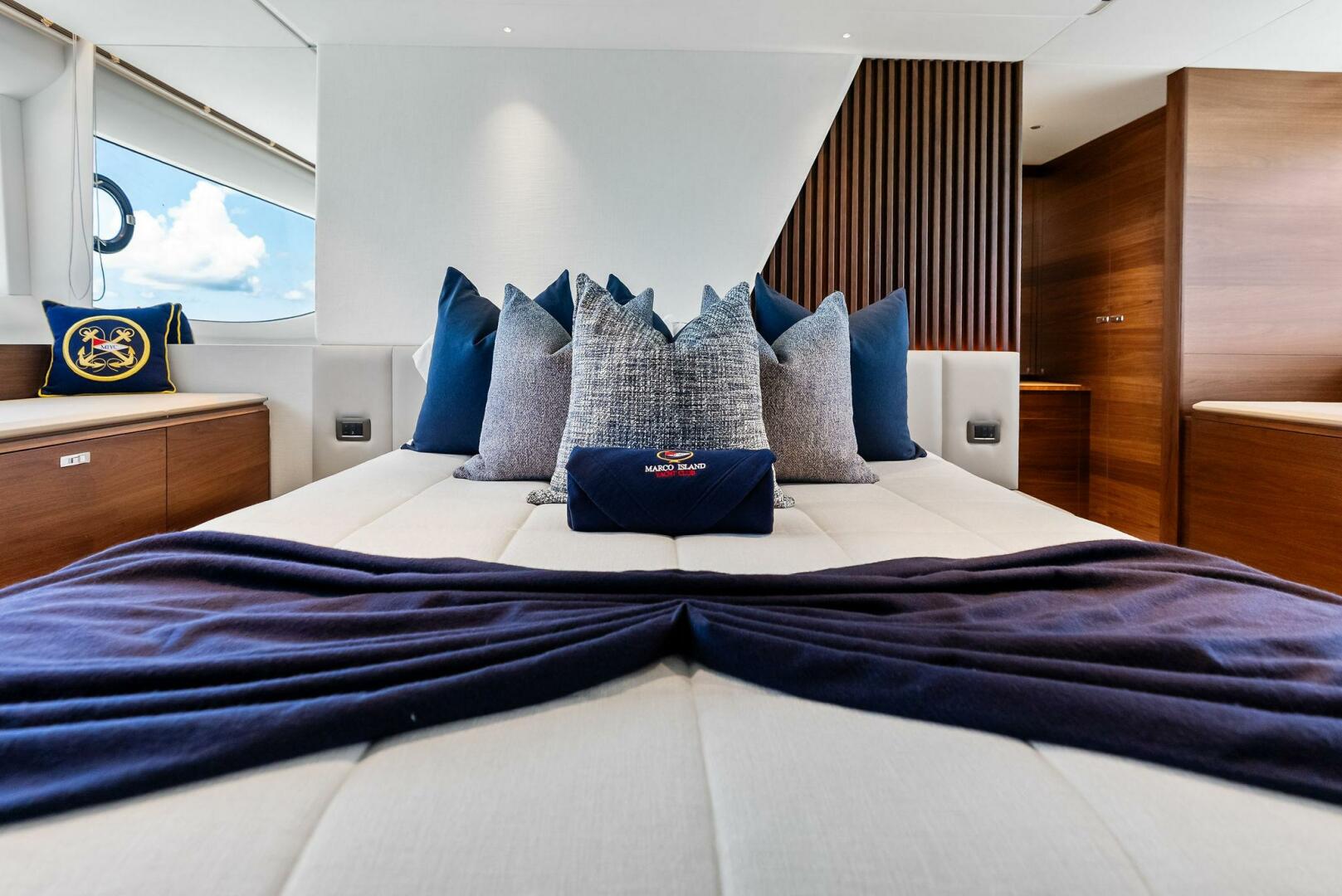 Slide: The Image of 2024 Princess Y72 Motor Yacht SeaQuel - 5450954