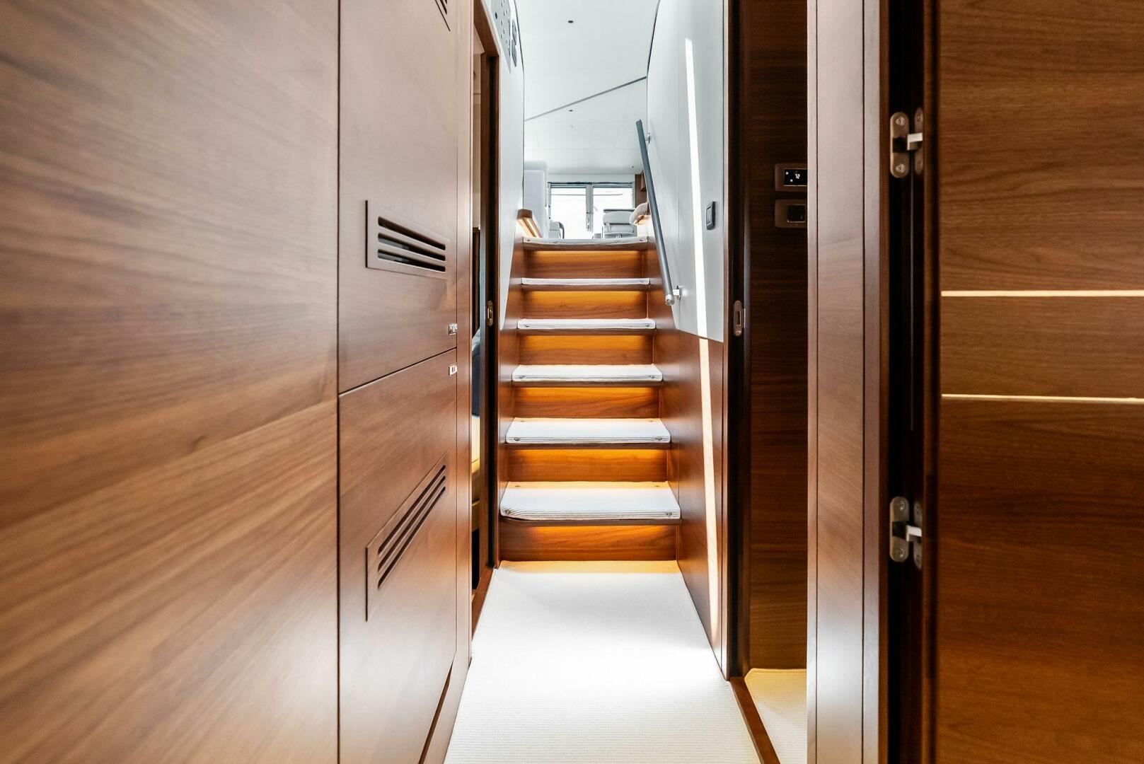 Slide: The Image of 2024 Princess Y72 Motor Yacht SeaQuel - 5450958