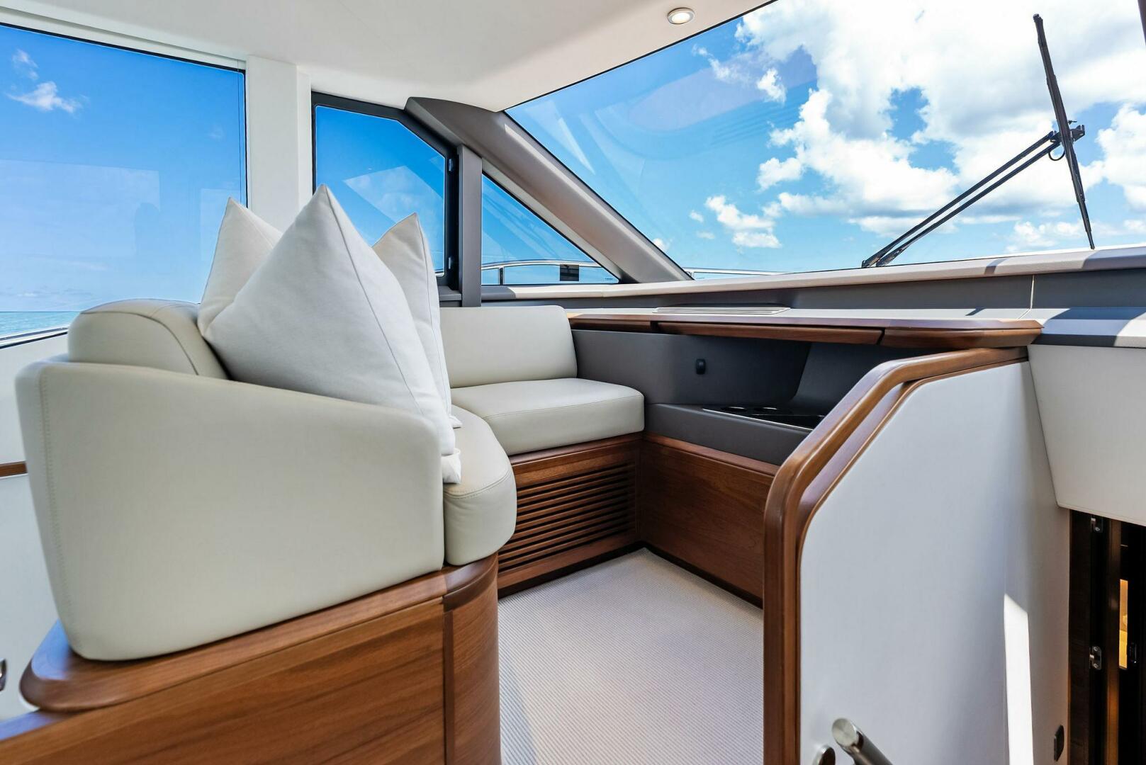 Slide: The Image of 2024 Princess Y72 Motor Yacht SeaQuel - 5450977