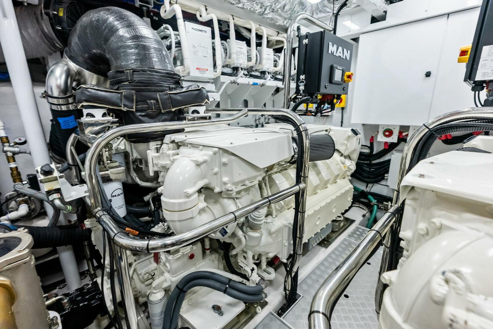 Slide: The Image of 2024 Princess Y72 Motor Yacht SeaQuel - 5450937