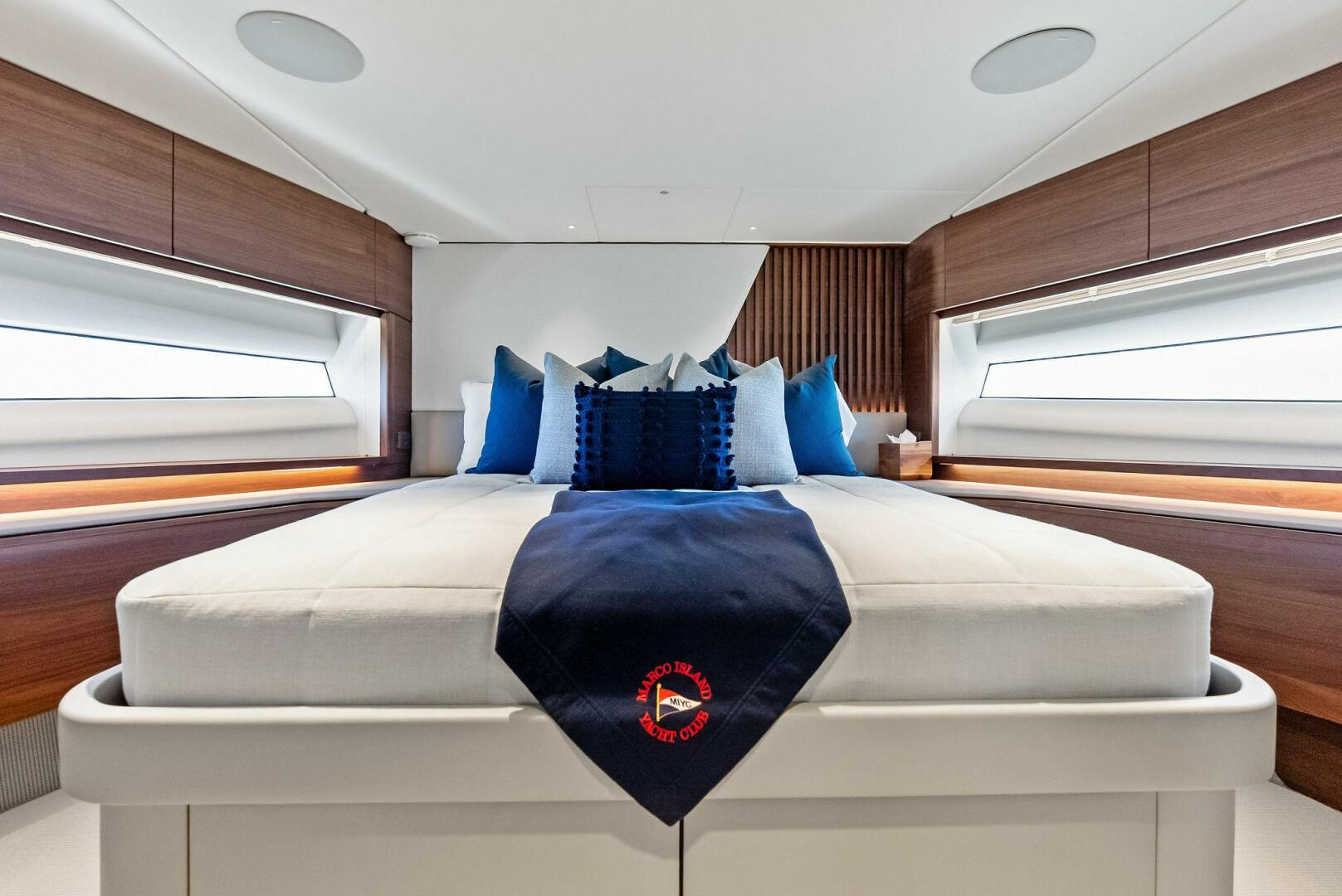 Slide: The Image of 2024 Princess Y72 Motor Yacht SeaQuel - 5450961