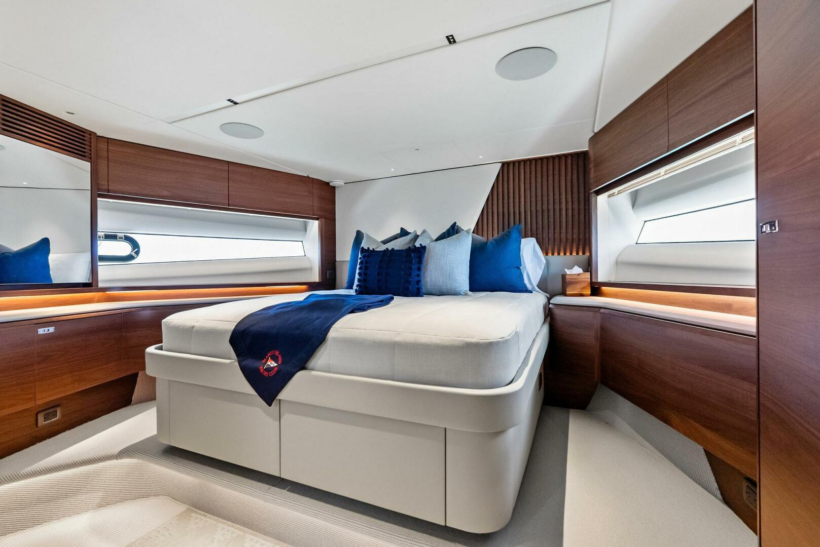Slide: The Image of 2024 Princess Y72 Motor Yacht SeaQuel - 5450962